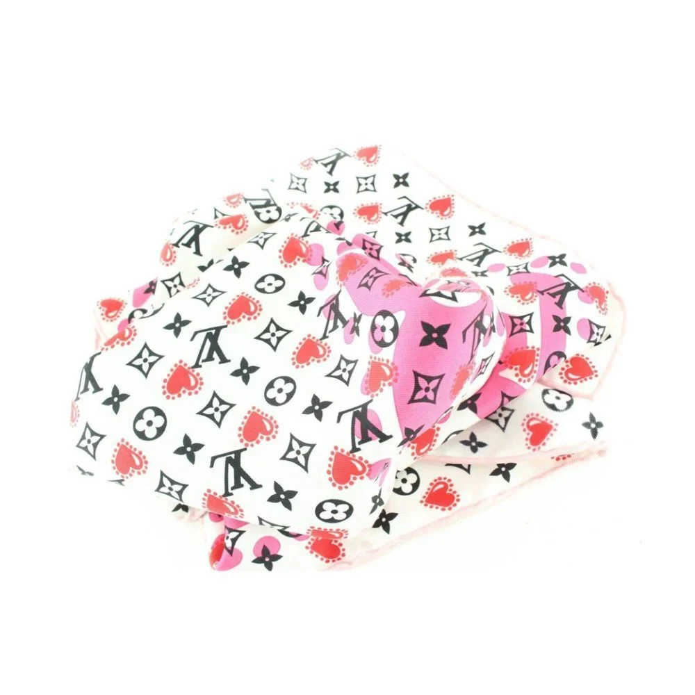 Louis Vuitton Rare Valentine Heart Monogram Silk Scarf 3LK0315